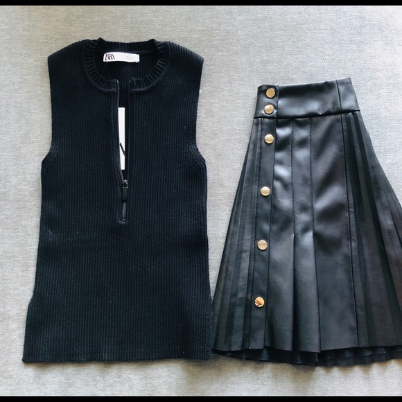 Zara Zippered Knit top - Picture 2 of 2